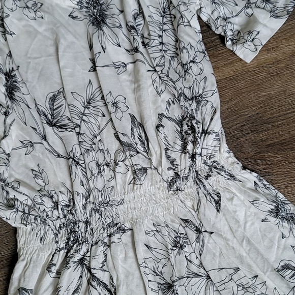 FOR CLOSET CLOSING ONLY - Picture 4 of 5